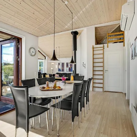 Nyaraló Rorbaeksovej Ejstrupholm V *