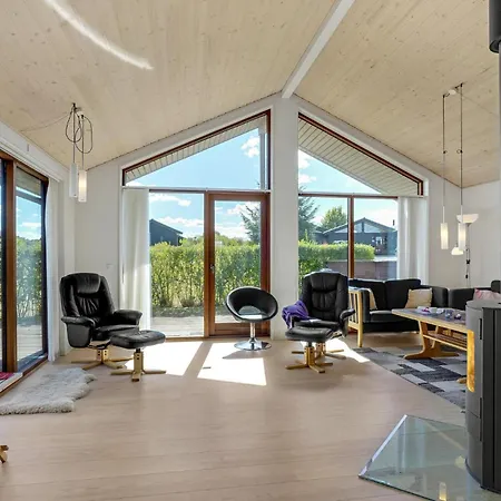 Rorbaeksovej Ejstrupholm V *