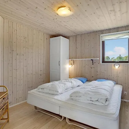 Nyaraló Rorbaeksovej Ejstrupholm V